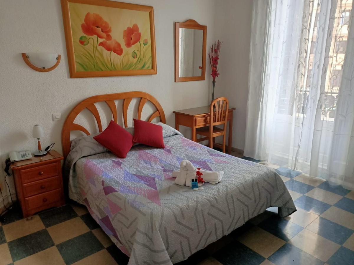 Hostal Continental Madrid Dış mekan fotoğraf