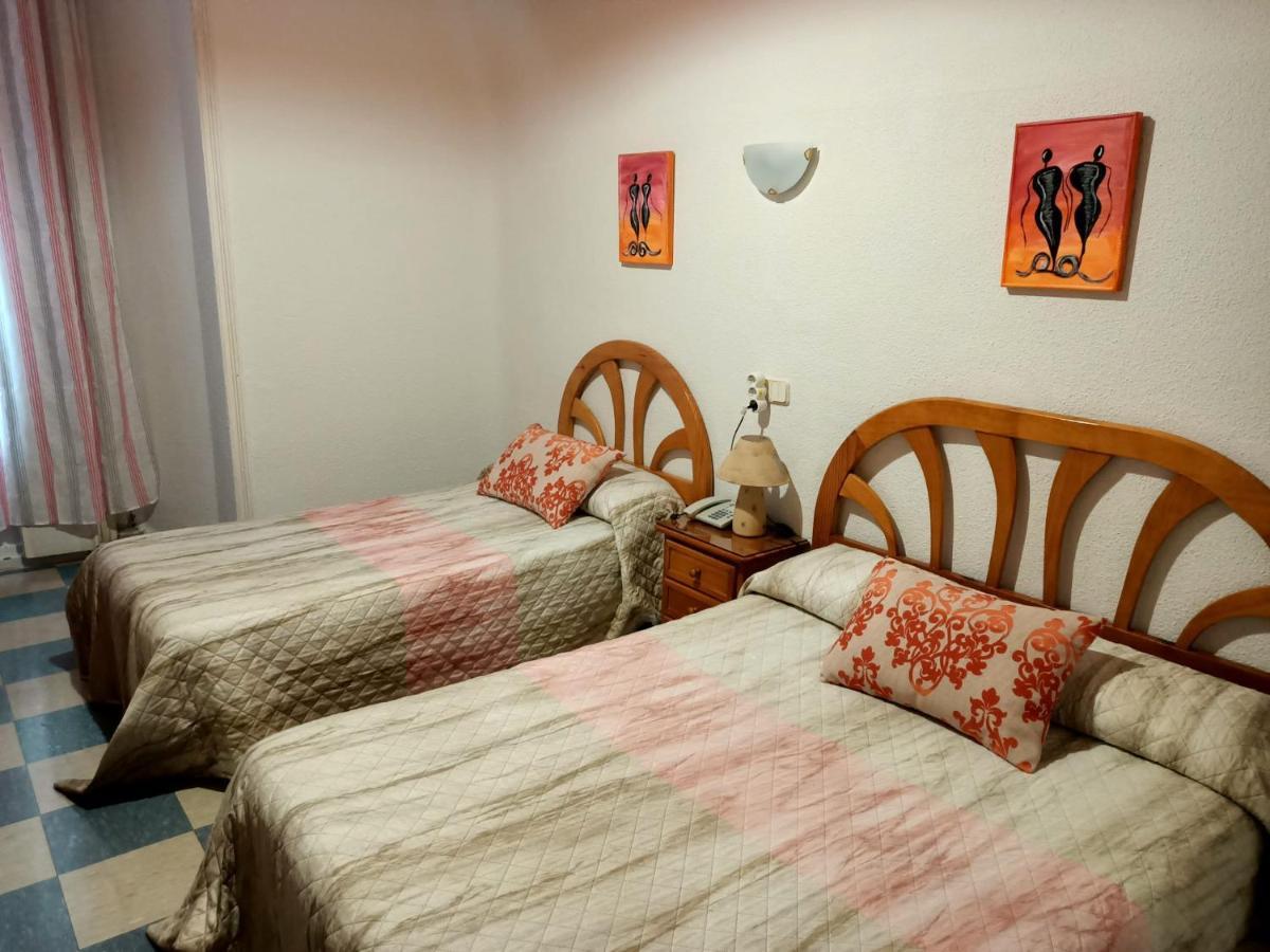 Hostal Continental Madrid Dış mekan fotoğraf
