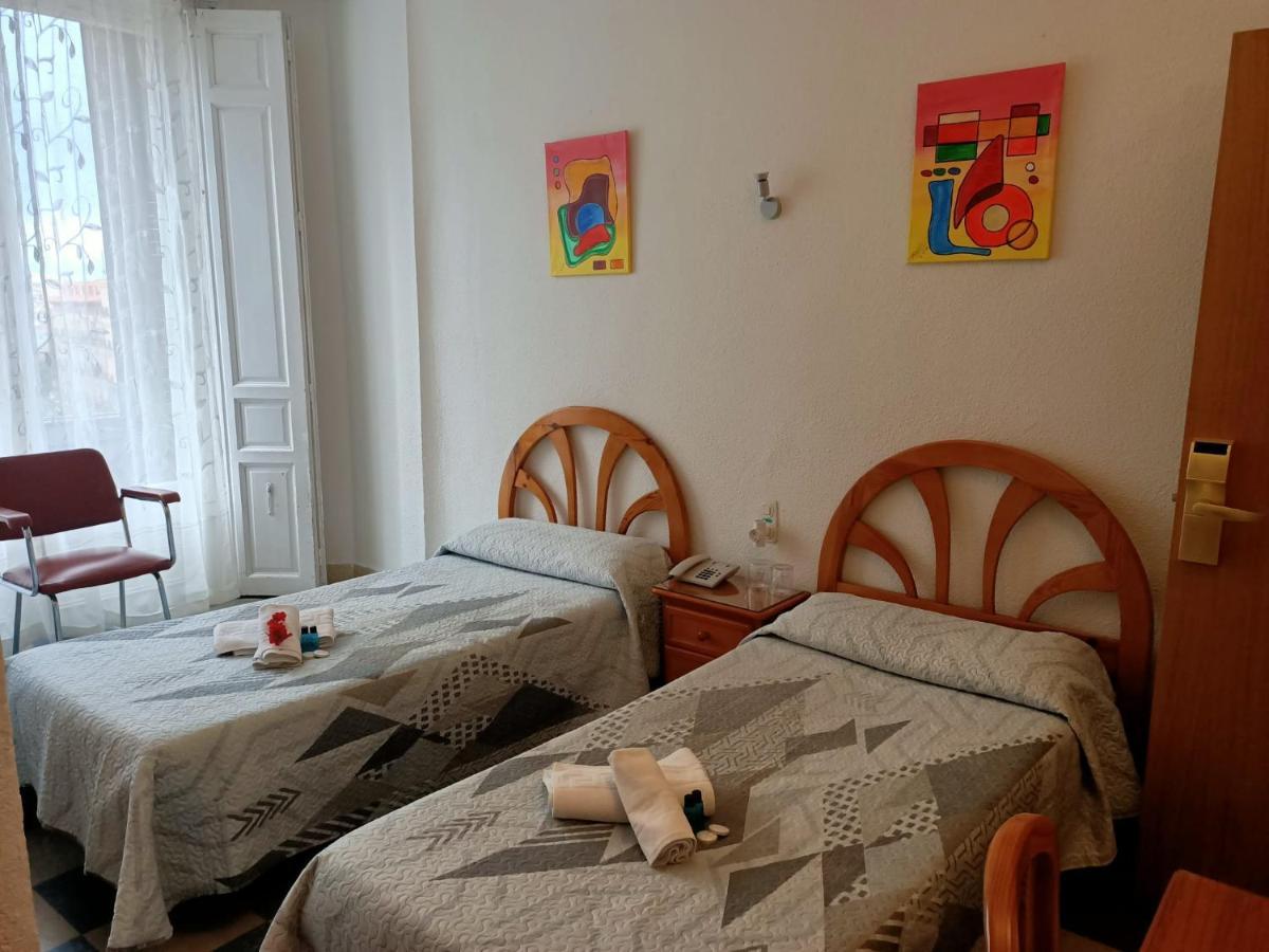 Hostal Continental Madrid Dış mekan fotoğraf